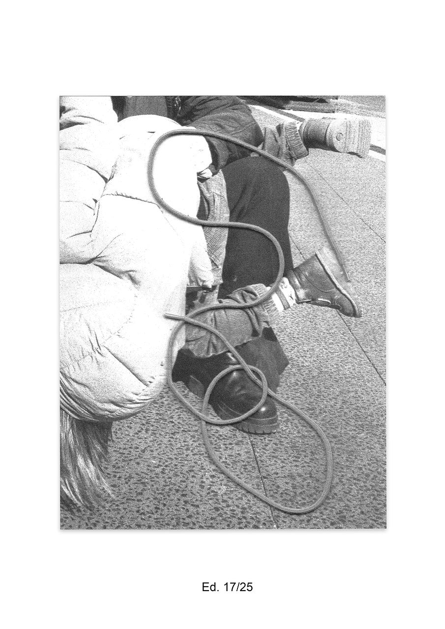 Ian Waelder - Puppeteers (Núria & Arnau),