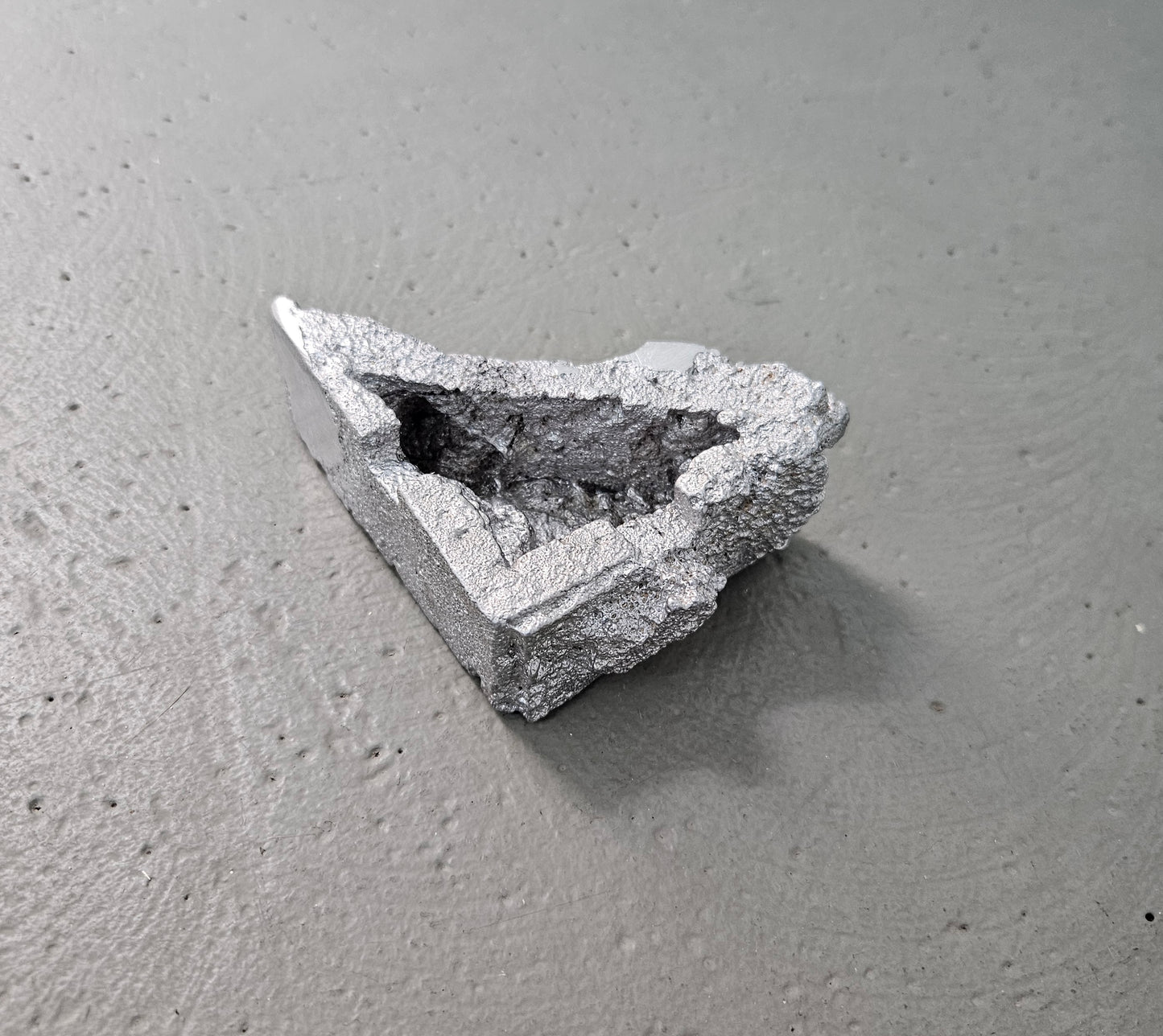 Christoph Meier, Ute Müller, Robert Schwarz, Lukas Stopczynski
- Lax Bar Ashtray