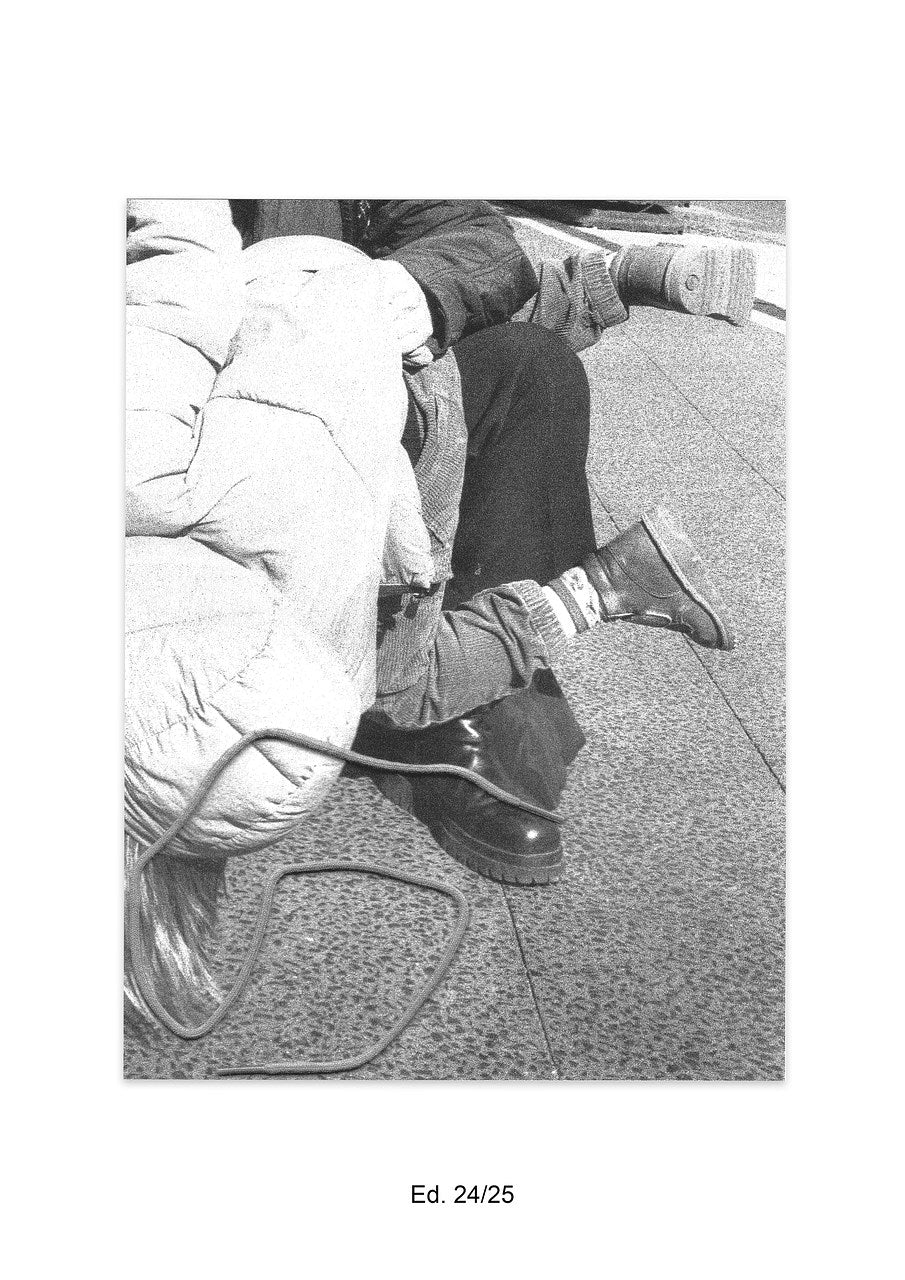 Ian Waelder - Puppeteers (Núria & Arnau),