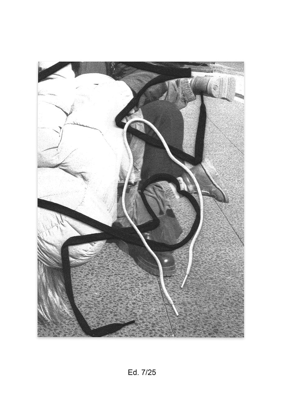 Ian Waelder - Puppeteers (Núria & Arnau),