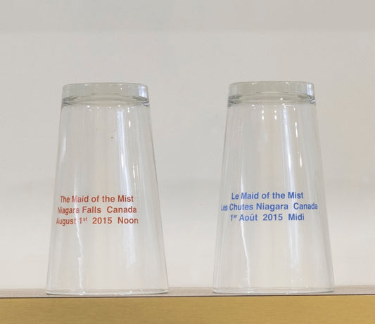 Jonathan Monk
Meeting #56
2009
Two drinking glasses, printed with a bilingual invitation, in a box
18 x 19 x 9 cm
Ed 90